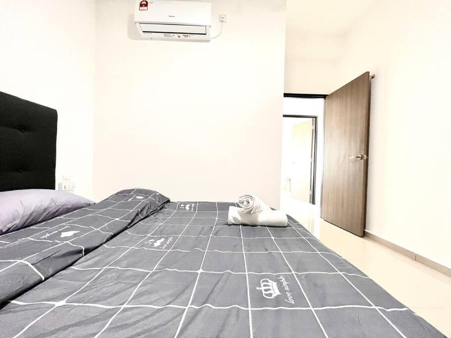 Urban Home-Swimming Pool-City Center Malacca Exteriér fotografie